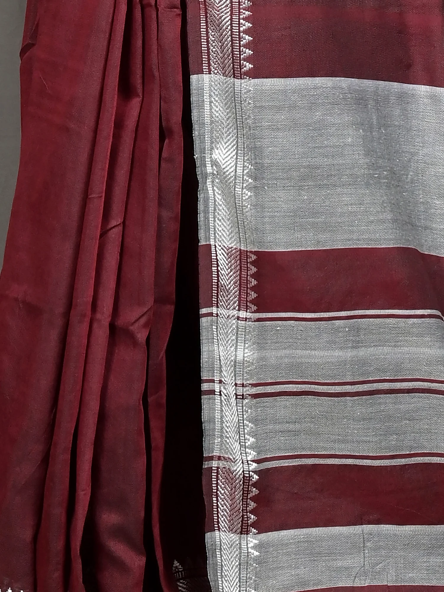 Maroon Pure Cotton Nopra Handloom Saree (2267)